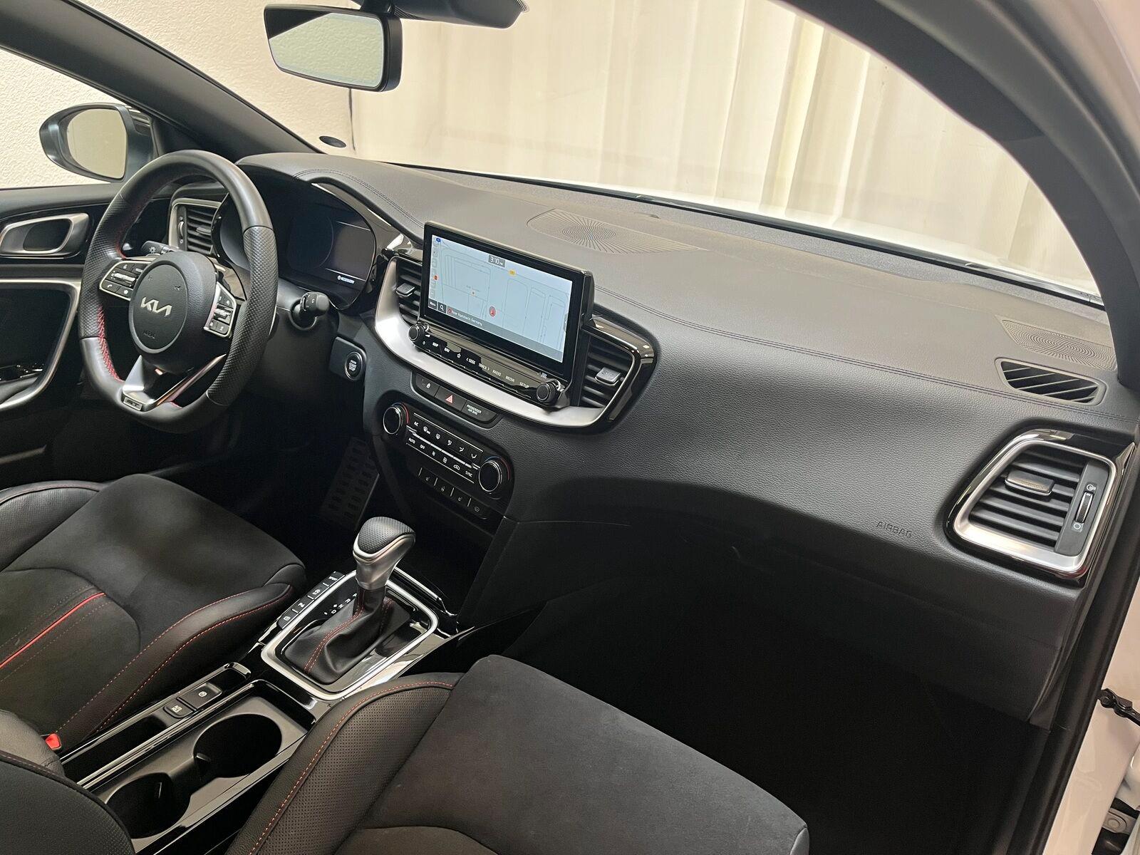 Kia Proceed 1.6 T-GDI GT|Navi|Akrapovic|CAM