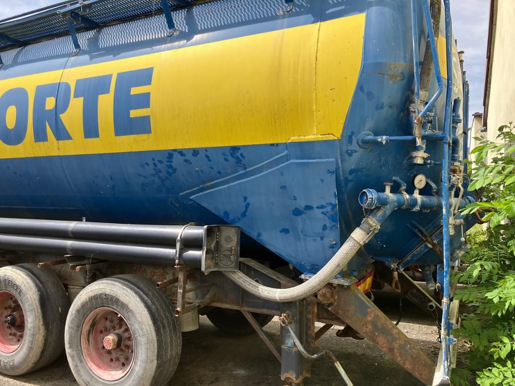 Fahrzeugabbildung Andere 3-Achs-Silo f Staub-u. Rieselgüter Typ SSK59/10-