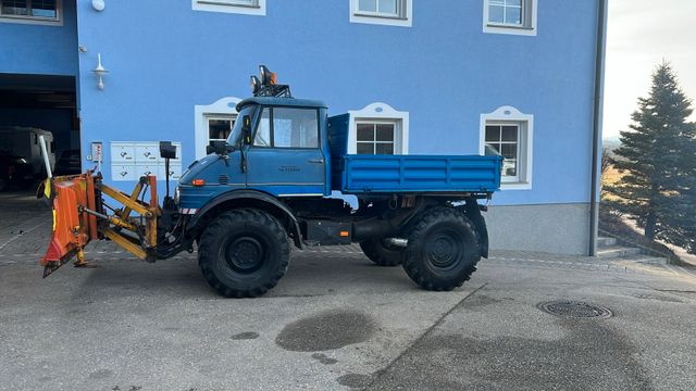 Unimog 406