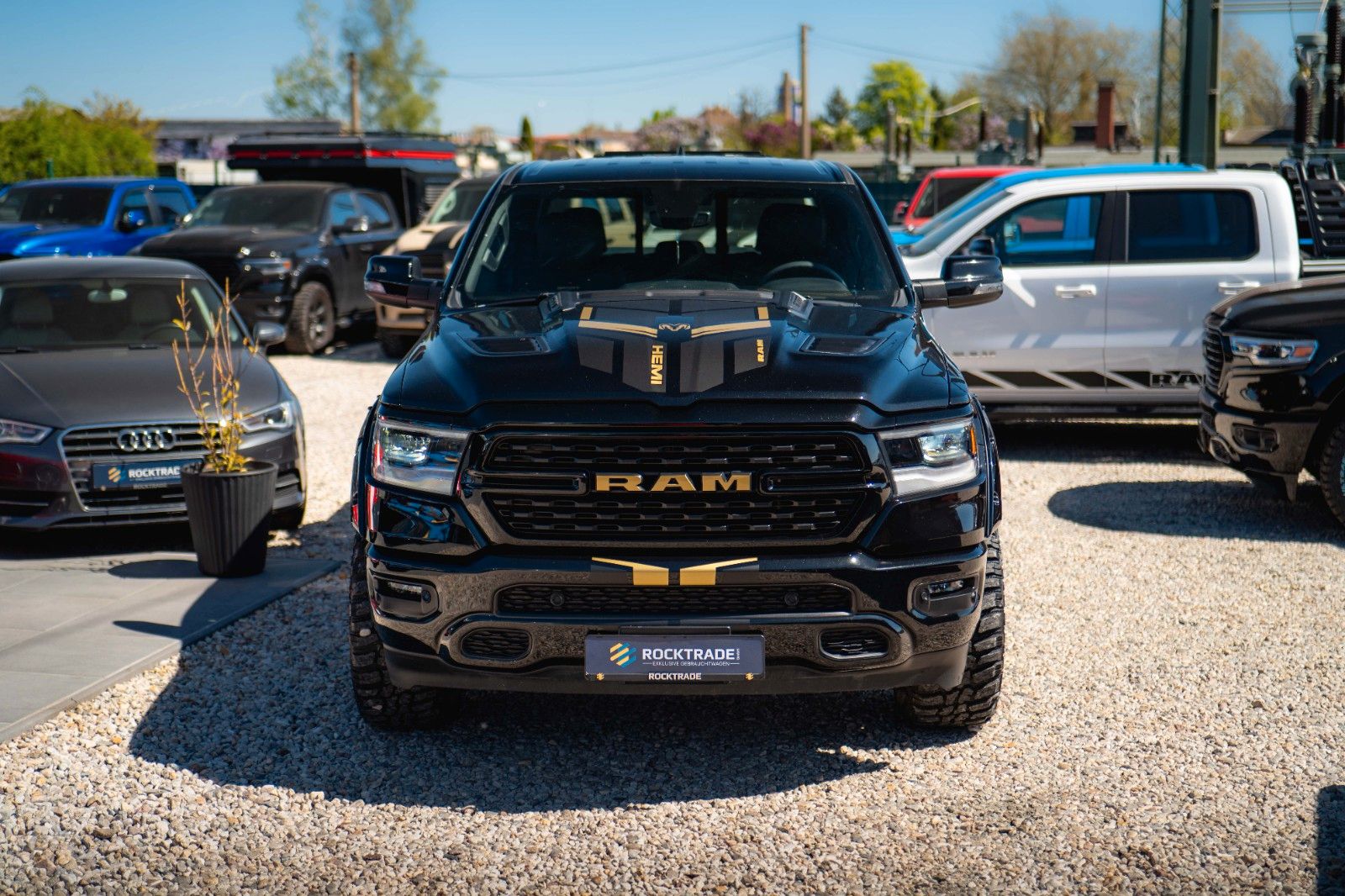 Fahrzeugabbildung Dodge RAM 5.7 V8 GOLD EDITION OFFROAD 4x4 UNFALLFREI