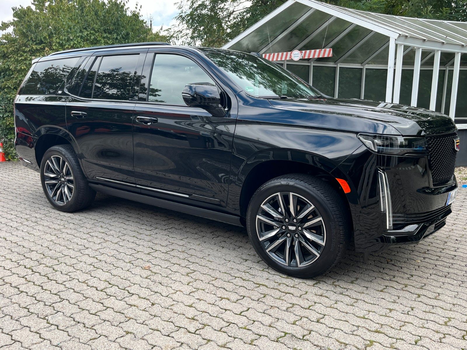 Fahrzeugabbildung Cadillac Escalade Sport Platinum 6.2 V8  4x4