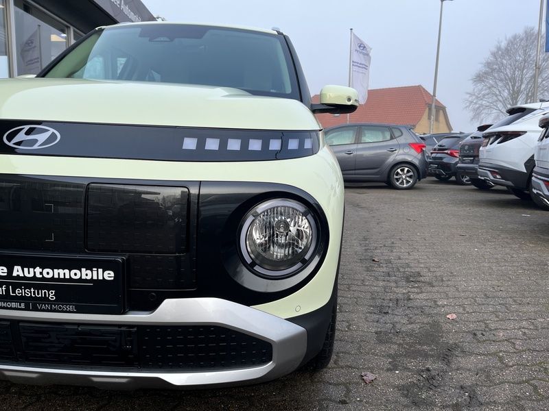 Fahrzeugabbildung Hyundai INSTER EV TREND Effizienz-P Dachreling