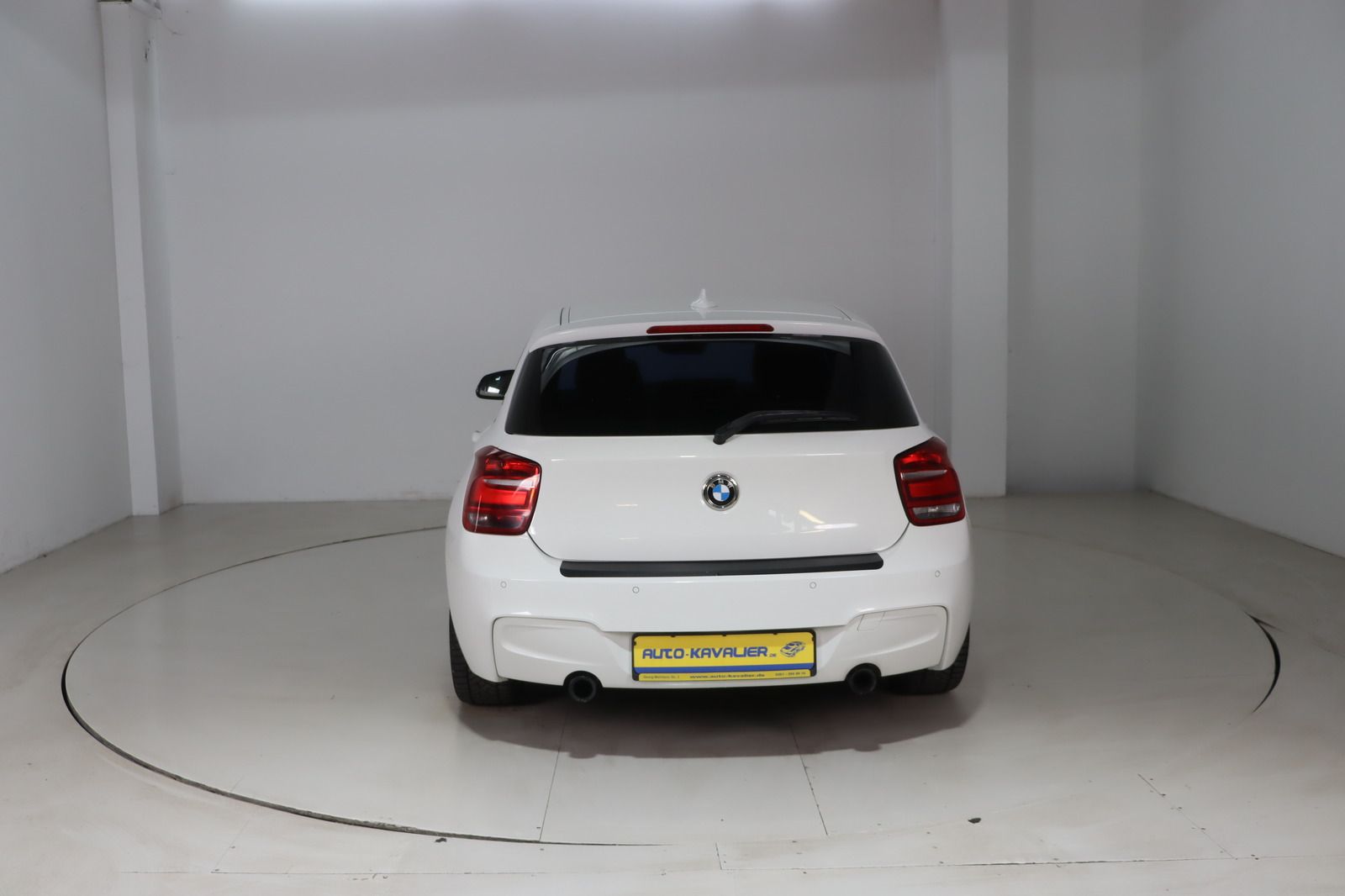 Fahrzeugabbildung BMW M135i xDrive