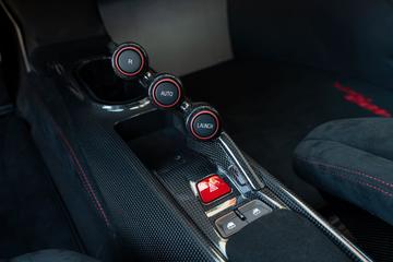 صورة مصغرة 46 لـ 2019 Ferrari 488 PISTA