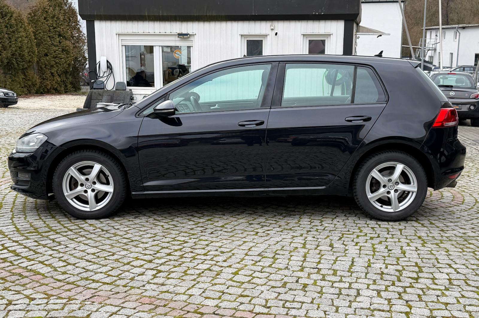 Volkswagen Golf VII 7 1.4 Comfortline Xenon LED Navi 2.HD
