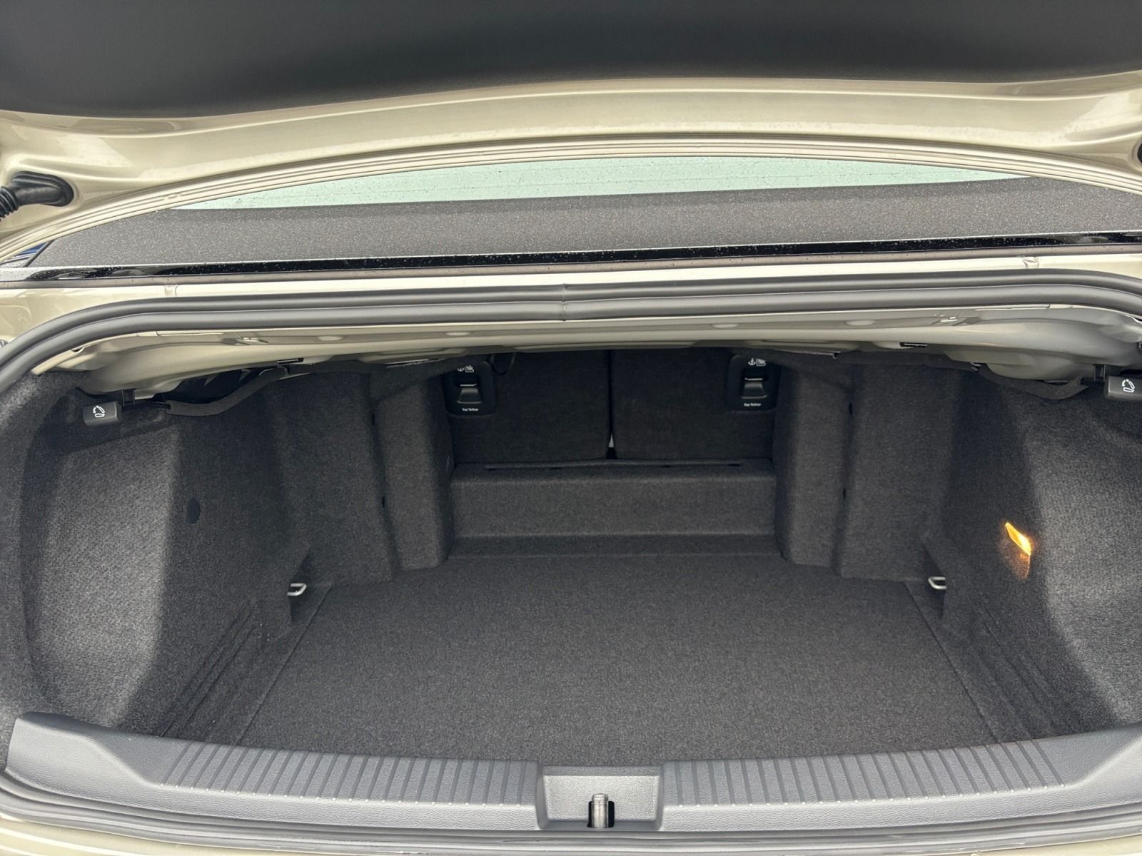 Volkswagen T-Roc - Bild 16