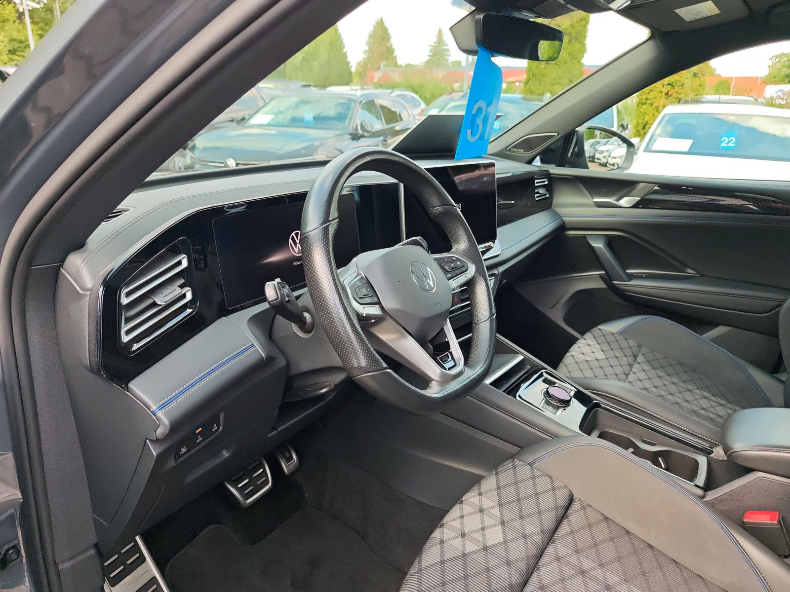 Tiguan R-Line TDi DSG Navi Matrix Pano AZV
