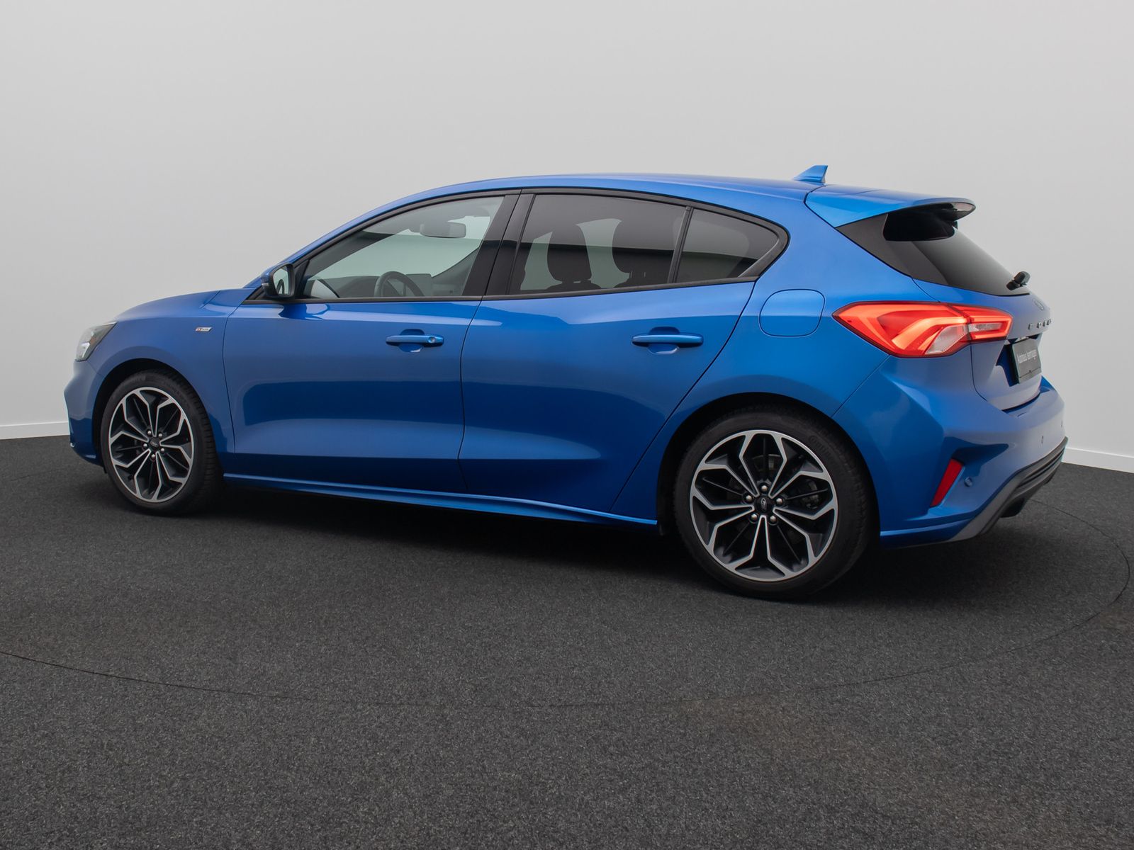 Fahrzeugabbildung Ford Focus ST-Line Kamera ACC LED Komfort HiFi Sport