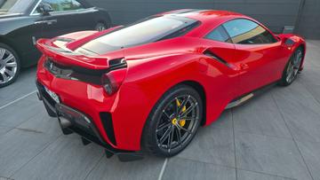 صورة 4 لـ 2018 Ferrari 488 PISTA