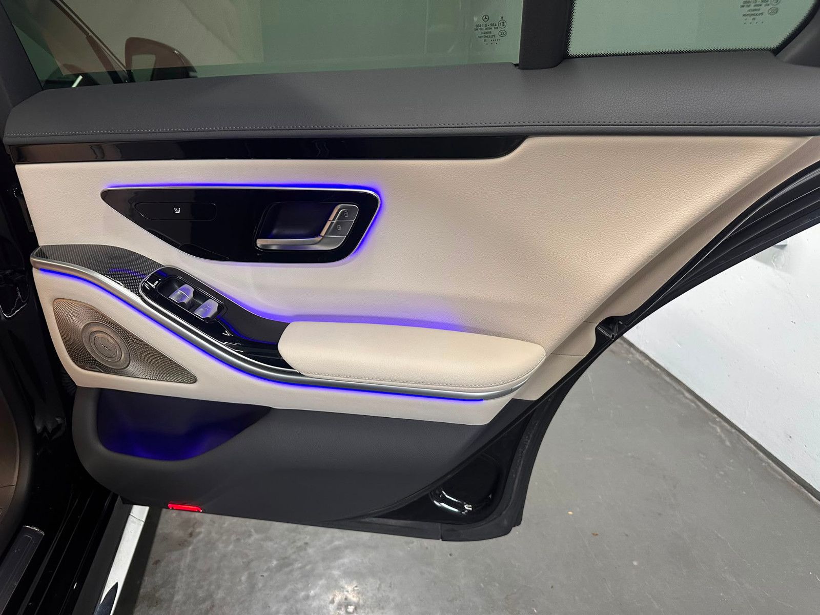 Fahrzeugabbildung Mercedes-Benz S 350 d AMG-LINE *PANO*HEADUP*3D*KEYGO*