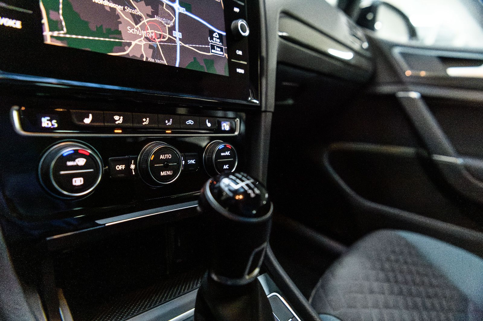 Fahrzeugabbildung Volkswagen Golf VII Lim. IQ.DRIVE