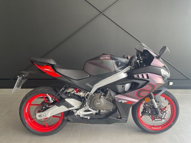 Aprilia RS 457 E5+ Prismatic Dark