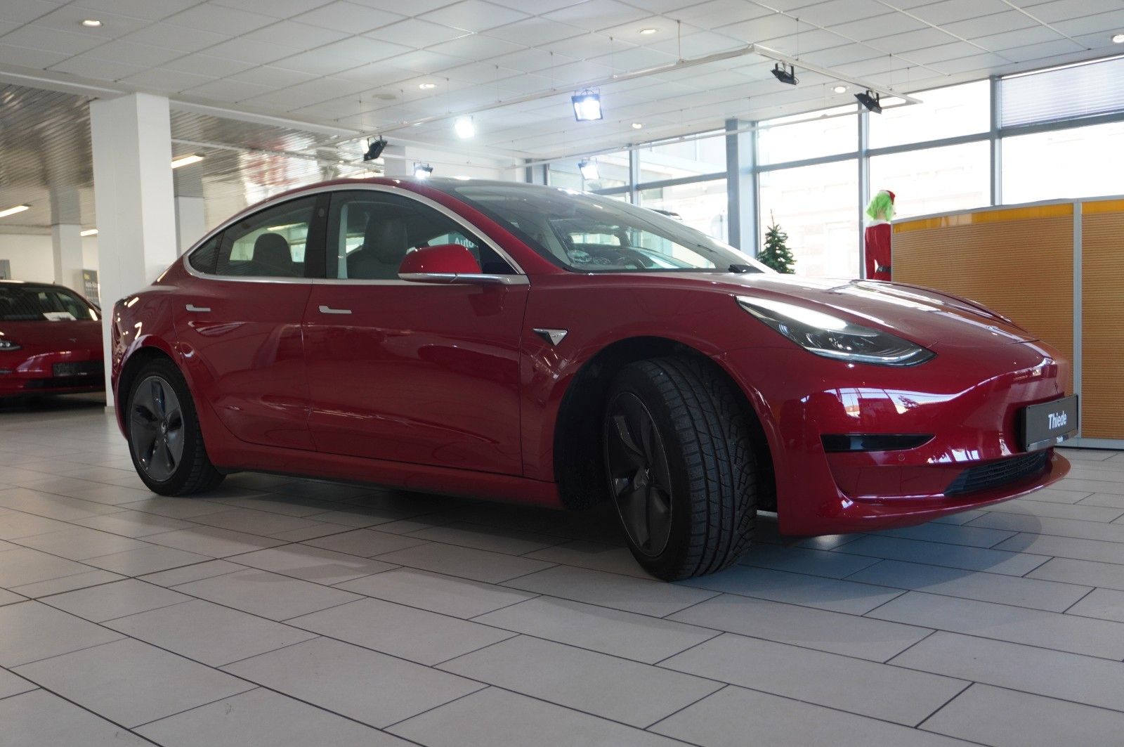 Fahrzeugabbildung Tesla Model 3 Standard Range Plus NAVI/KAMERA/DAB/AHK