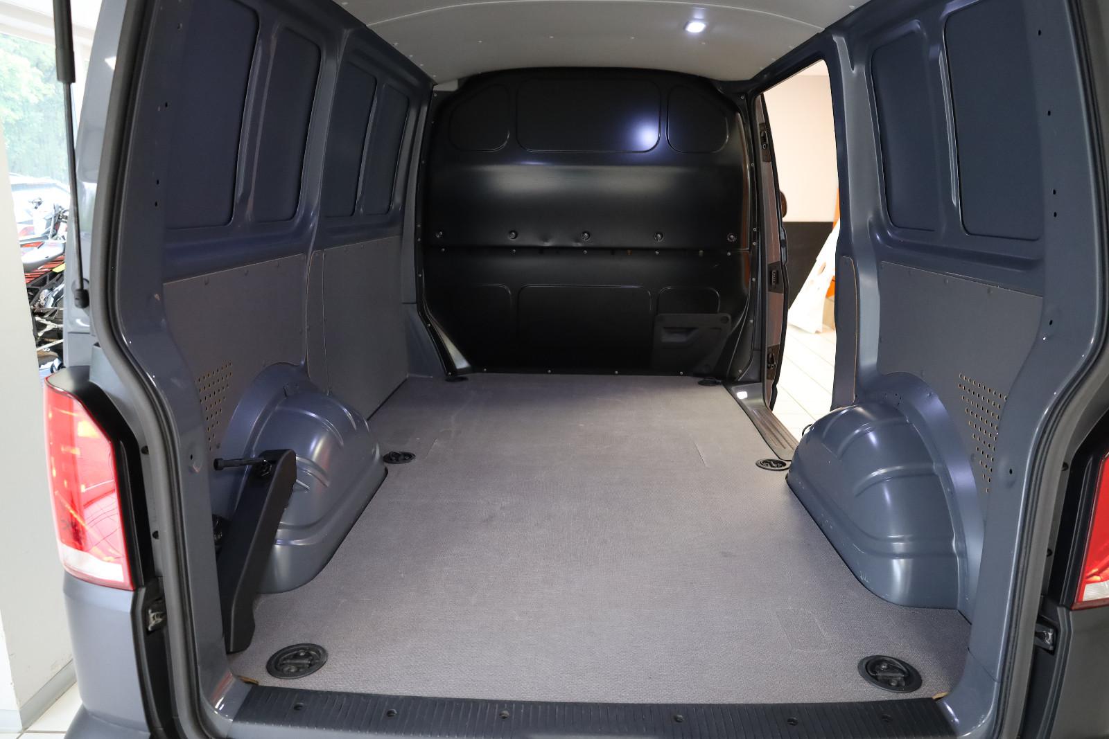 Volkswagen T6.1 Transporter |AHK|APP|PDC|TEMP|NAVI|RFK|KLIM