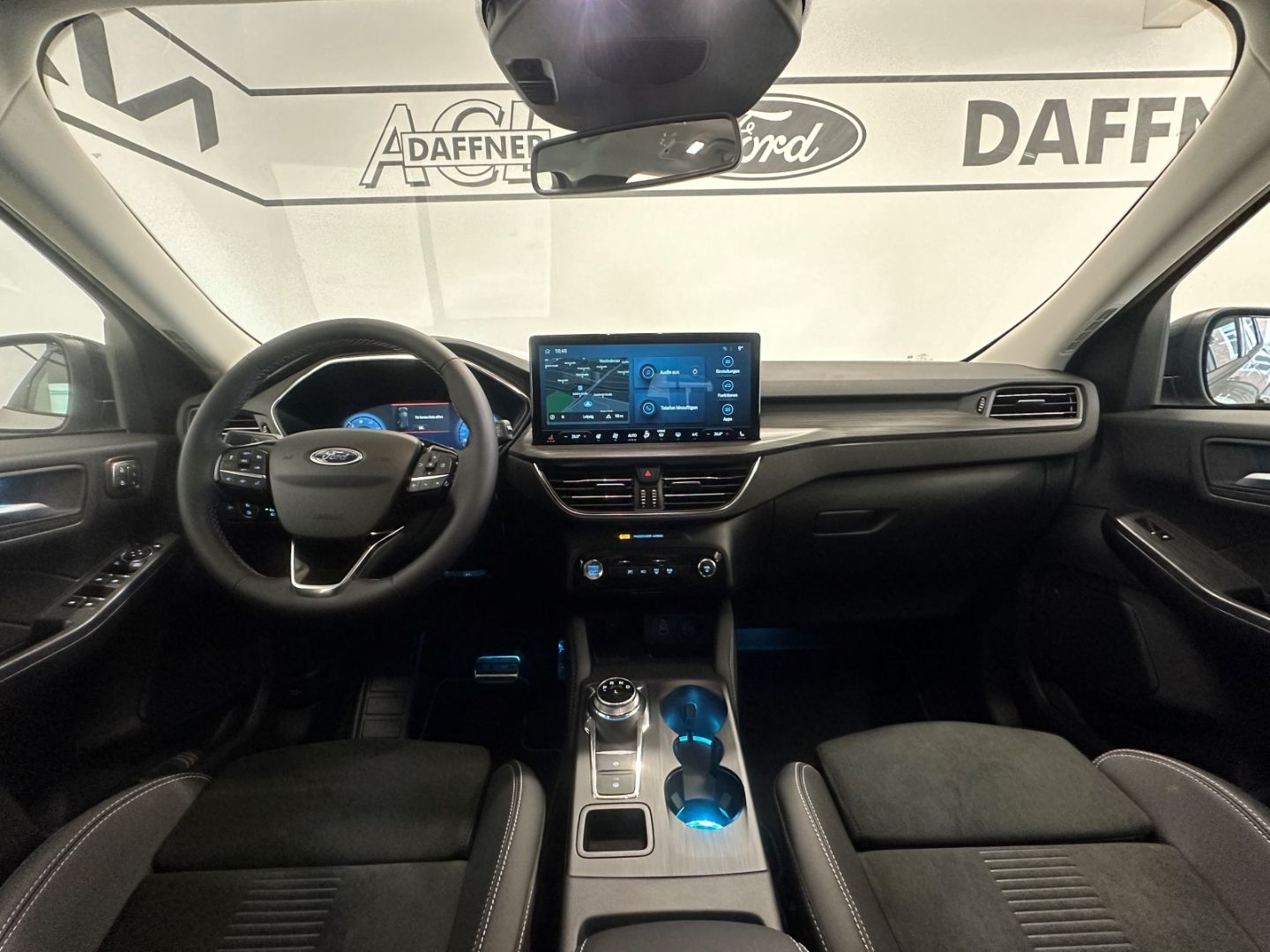 Fahrzeugabbildung Ford Kuga Active X  Hybrid 2.5 Duratec - NEUES MODELL