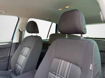 Volkswagen Golf Sportsvan - 11