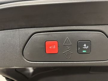 Fotografie 12 des Opel Grandland (X) Grandland 1.5 D Automatik GS