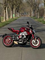 MV Agusta Brutale 800 RR Lewis Hamilton LH44 - MV AGUSTA BRUTALE 800 RR