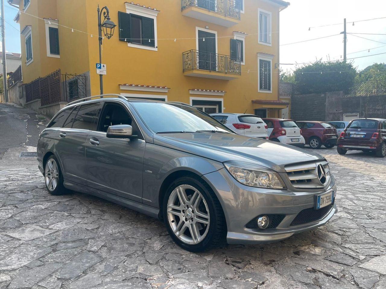 Mercedes-Benz C220 2010 — rear view