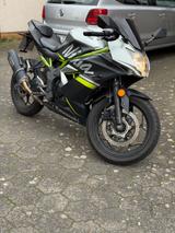 Kawasaki Ninja 125 - KAWASAKI NINJA 125