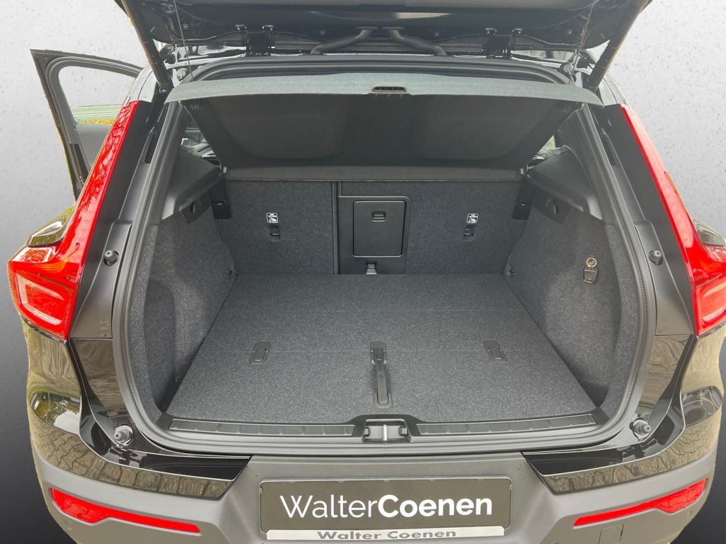 VOLVO XC40 B4 B DKG Ultra Black Edition, Licht-P.,FHZ VOLVO XC40 B4 B DKG Ultra Black Edition, Licht-P.,FHZ