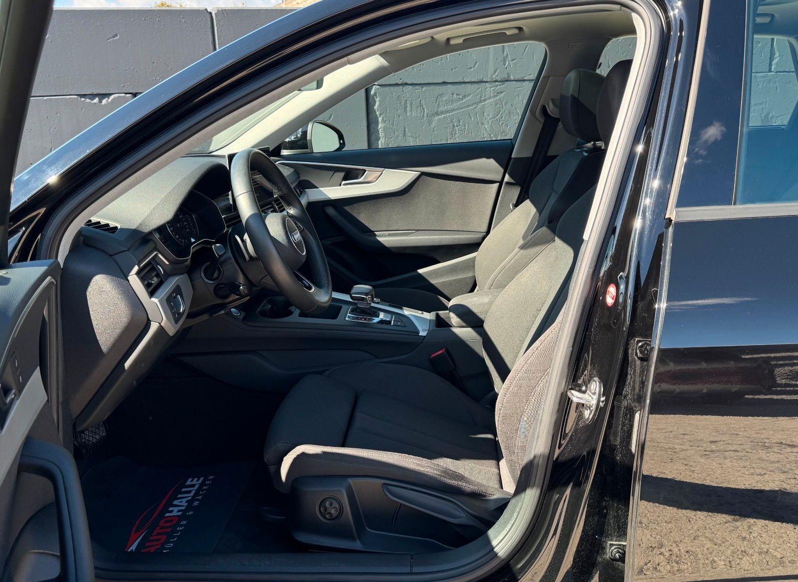 Fahrzeugabbildung Audi A4 Allroad 45 TFSI quattro Pano Temp. Navi SHZ