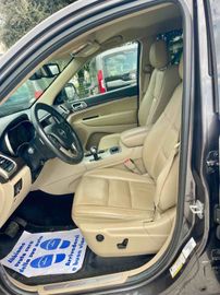 Jeep Grand Cherokee - 4