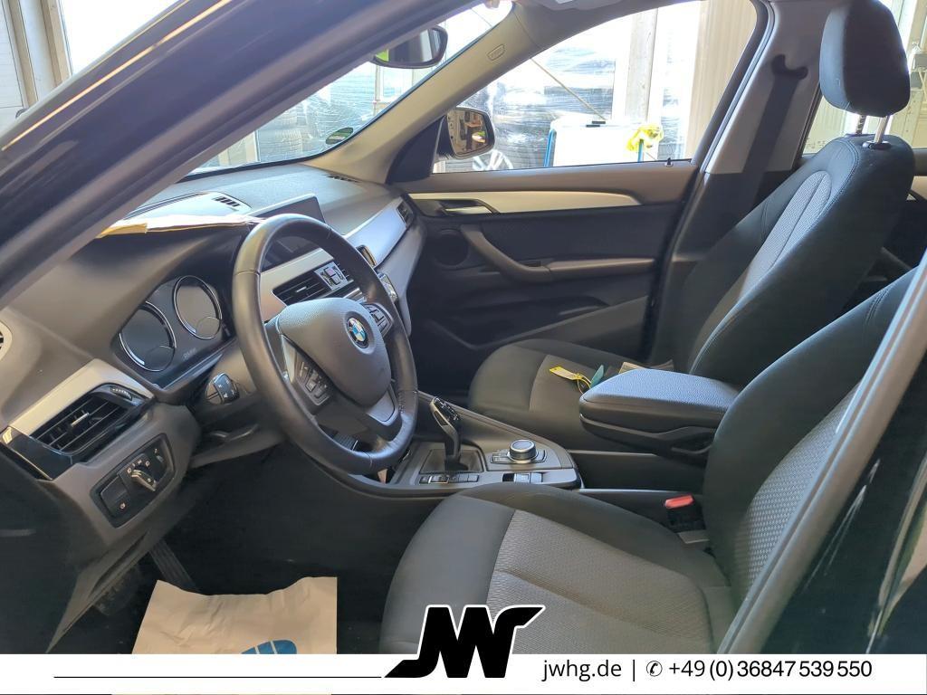 BMW X1 20 i Advantage ADAPTIV LED/KAMERA/NAVI/AHK, миниатюра 2