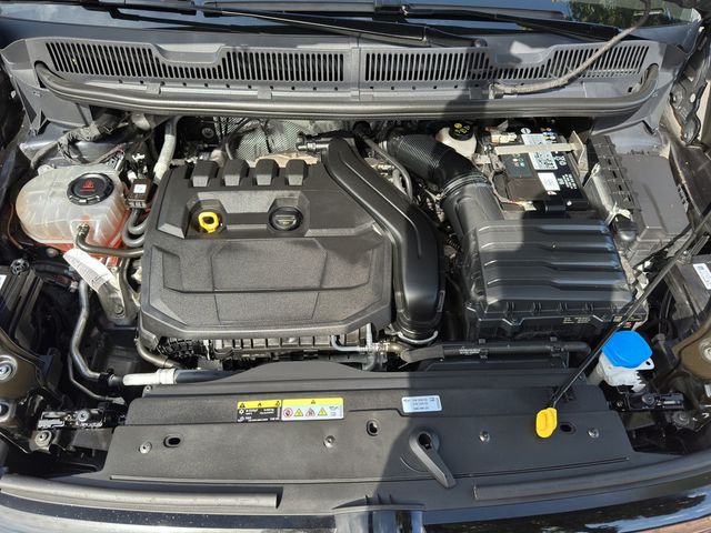 Caddy 1.5 TSI Life DSG KLIMA PDC NAVI LED