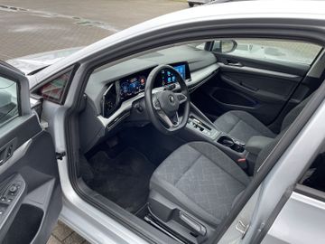 Volkswagen Golf - 8