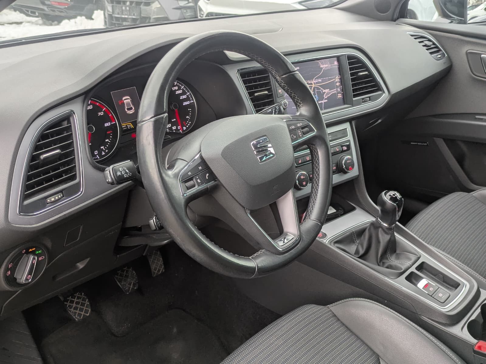 Fahrzeugabbildung SEAT Leon 1.4 TSI Xcellence LED*TEMP*PDC*APP*SOUND