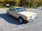 Mercedes-Benz W123 300 Turbodiesel 1982 - Mercedes-Benz 300: W123