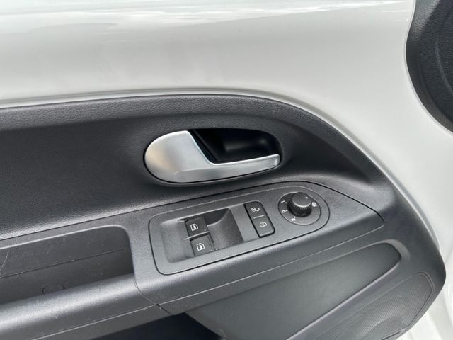 up e-up! e-Edition RearView Bluetooth SHZ Fronts
