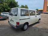 Volkswagen T4 Caravelle 2.5 TDI Kat - Volkswagen T4: Weiß