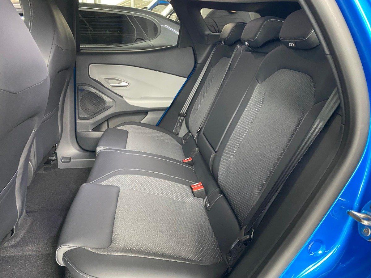 Ford Explorer - Bild 16