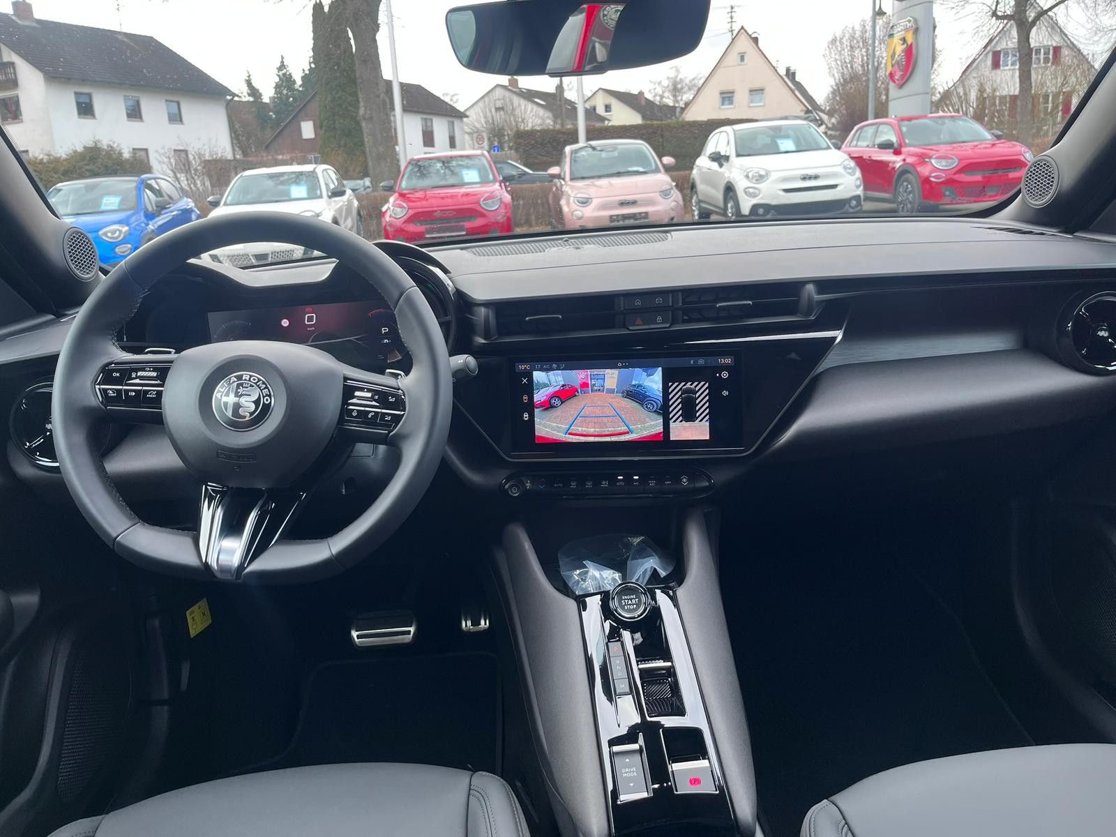 Fahrzeugabbildung Alfa Romeo Junior Ibrida 1.2 VGT 48V-Hybrid 107 kW Speciale