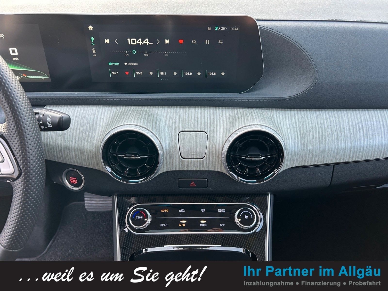 Fahrzeugabbildung DFSK FORTHING 4U 7SITZ 1.5T AT NOBLE AHK PANO