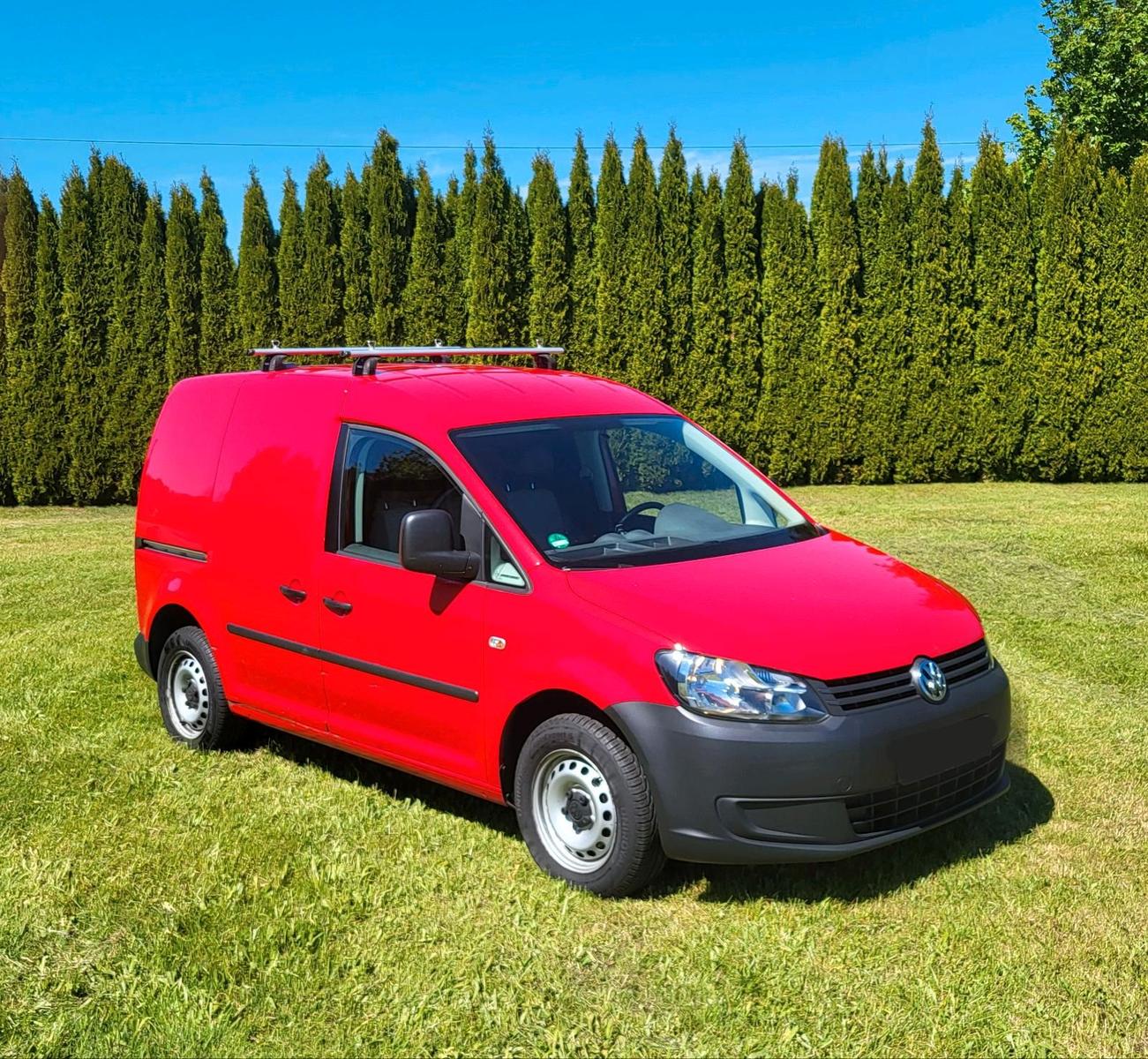 Volkswagen Caddy 2011 — rear view