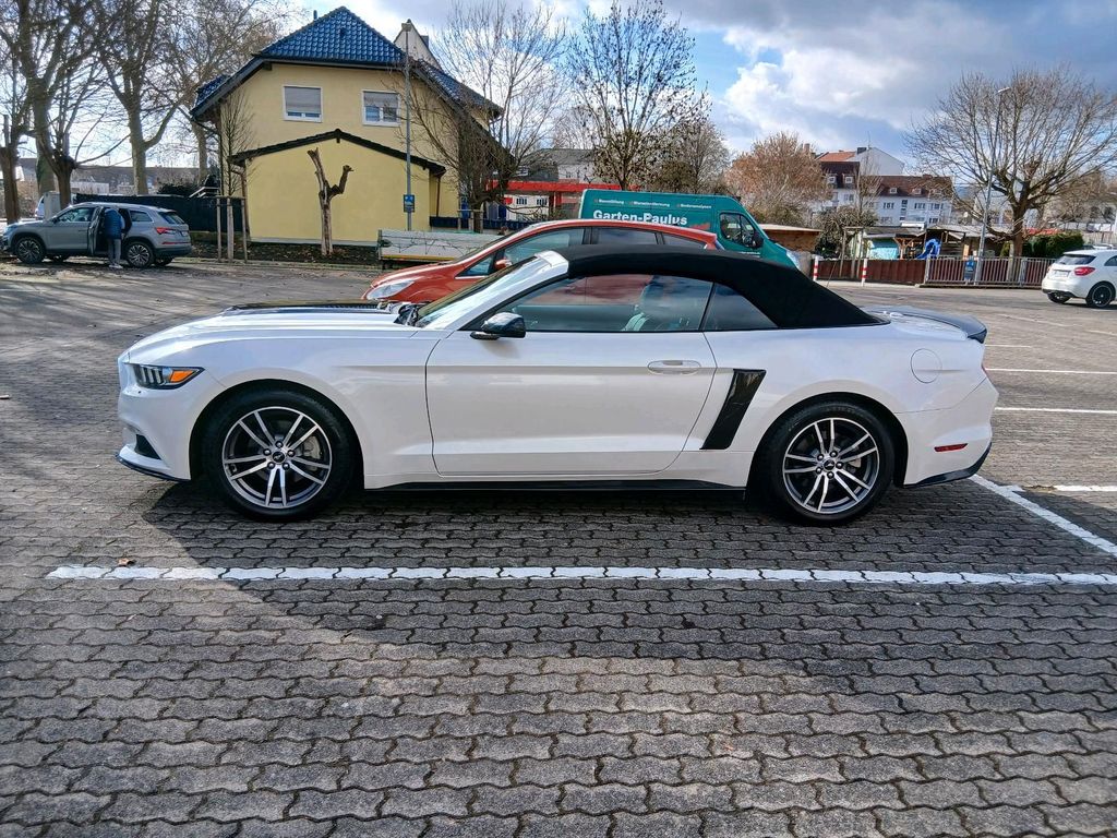 Image of Ford Mustang