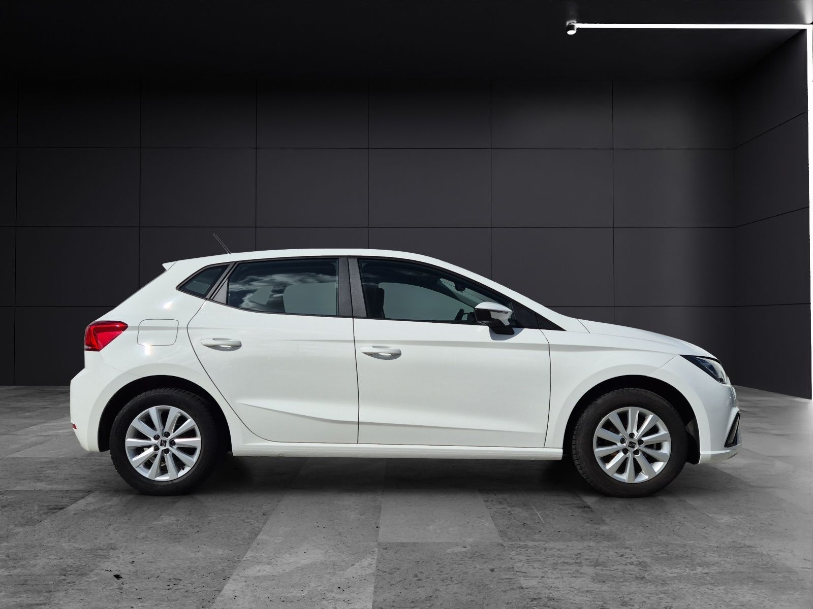Fahrzeugabbildung SEAT Ibiza 1.0 Reference LED Klima DAB PDC SHZ LM