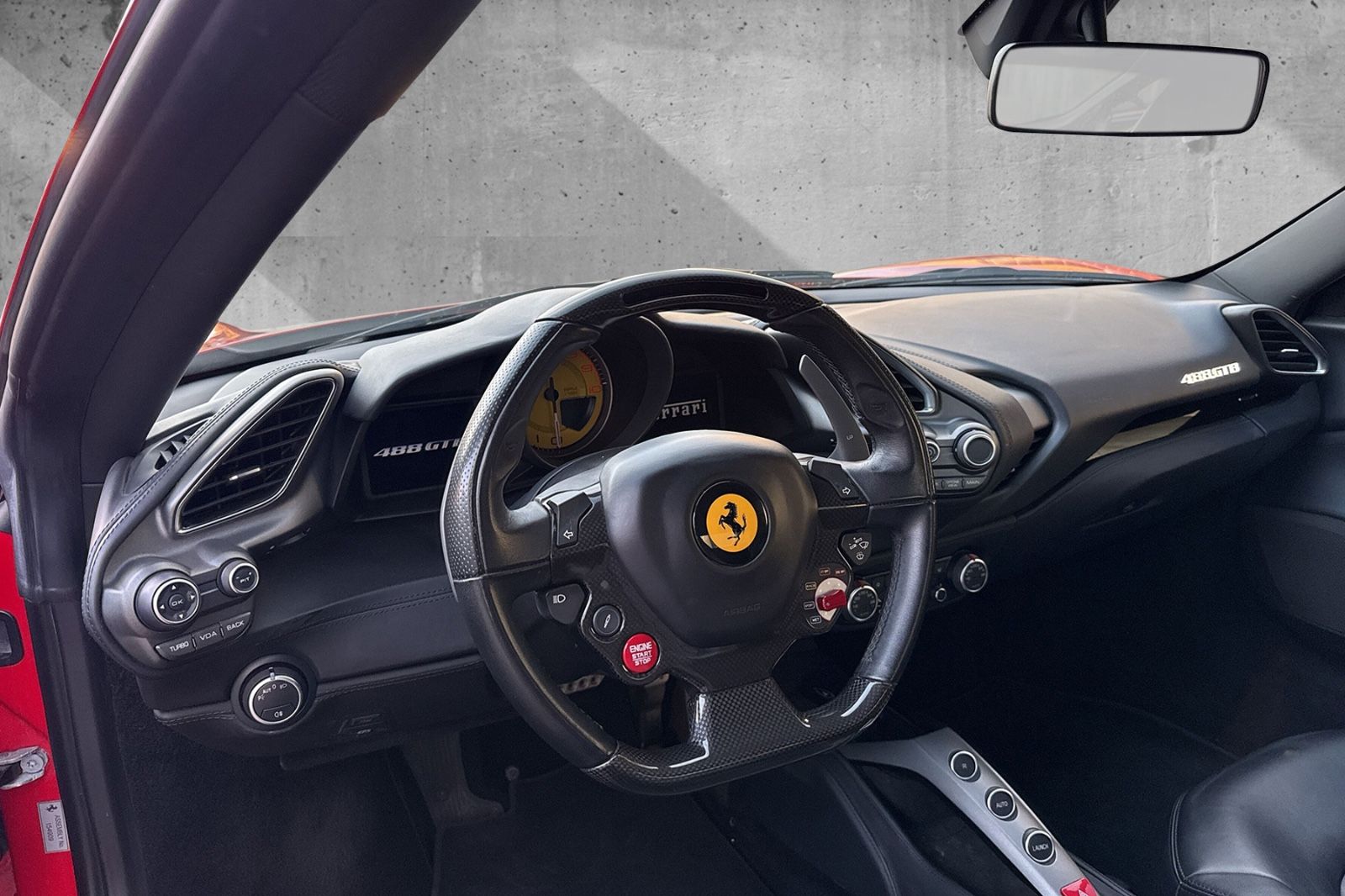 Fahrzeugabbildung Ferrari 488 GTB*Dt.Auto*LED Lenkrad*Kamera*Embleme