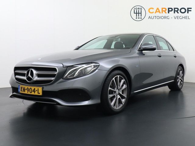 MERCEDES-BENZ E 350 e Avantgarde AHK Widescreen Sfeer verlicht