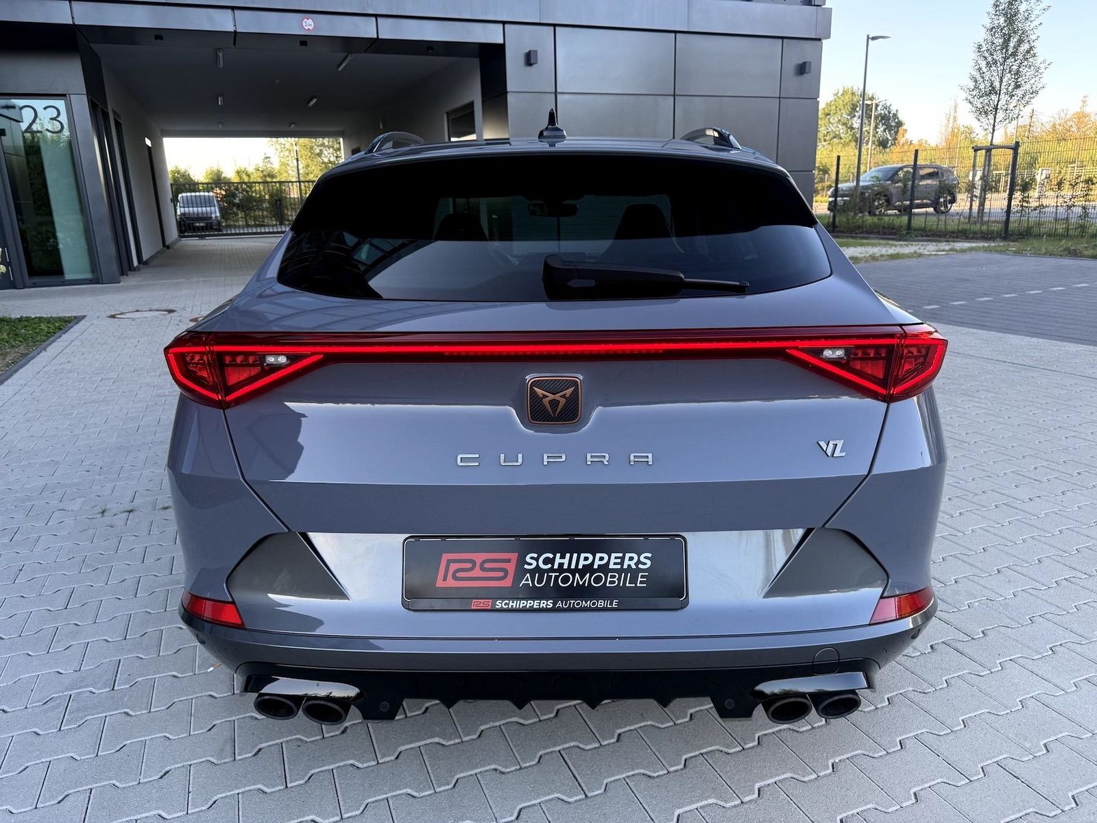 Fahrzeugabbildung CUPRA Formentor VZ 2.0 TSI DSG 4Drive 360°|PANO|KW V3