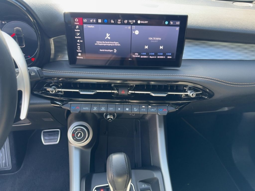 Fahrzeugabbildung Alfa Romeo Tonale Veloce, NAVI,  Leder,  Rückfahrkamera
