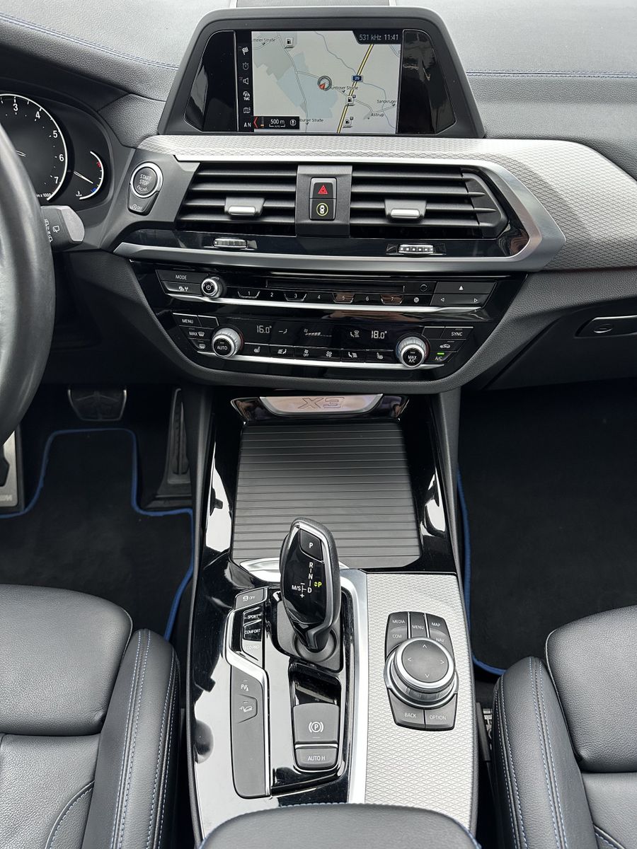 Fahrzeugabbildung BMW X3 xDrive20i M-Sport NAV+LED+PANO+HIFI+19ZO+1HD