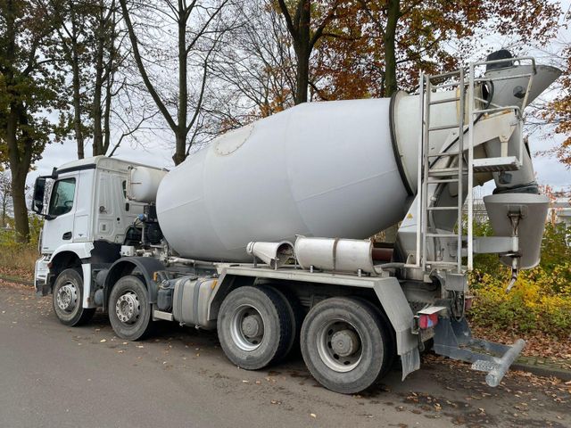 Mercedes-Benz 3240 Betonmischer 9 Kubik Aufbau