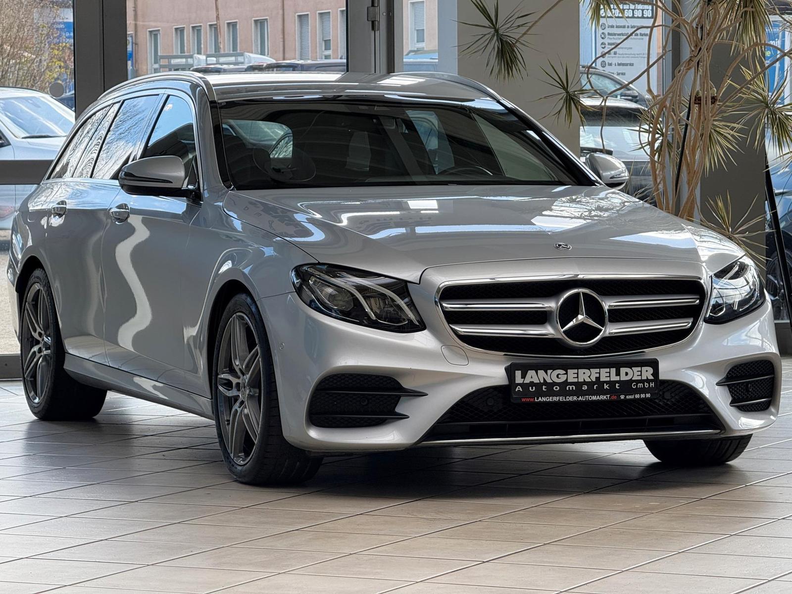 Mercedes-Benz E 220 T d AMGLine|4Matic|AHK|RFK|CARPLY|AMBIENTE