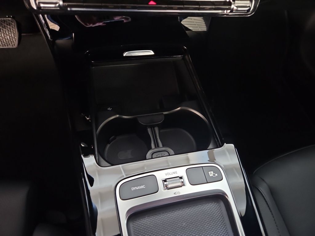 Fahrzeugabbildung Mercedes-Benz A 200 Progressive Navi LED SHZ SpurH KAM DAB