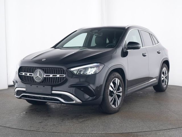 MERCEDES-BENZ GLA 200 d AHK-STANDHEIZ+LENKRADHEIZ+KAMERA+