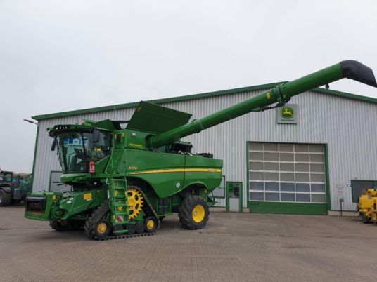 John Deere S770